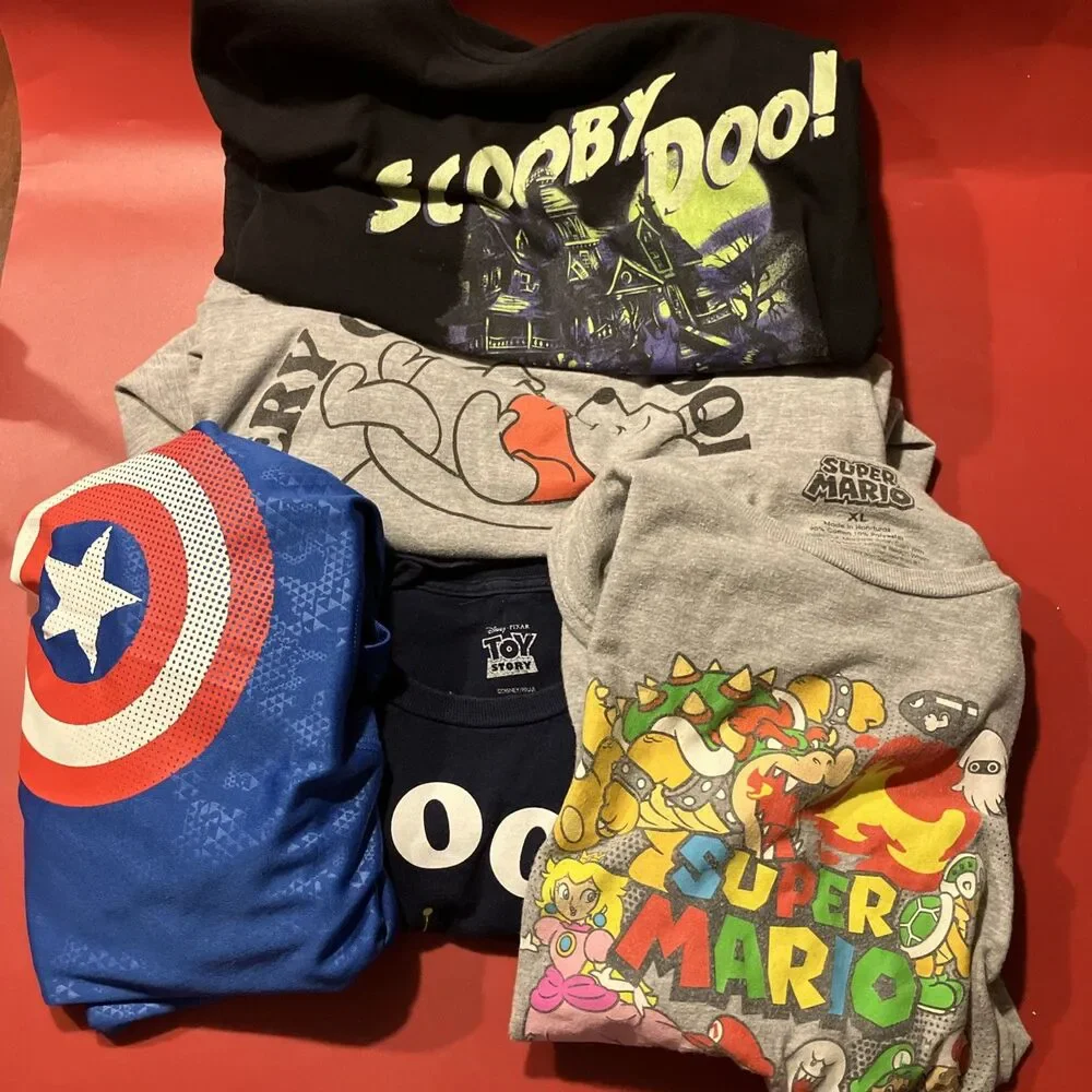 Lot Of 5 Graphic T Shirts All Size XL Scooby Mario Toy Story Etc